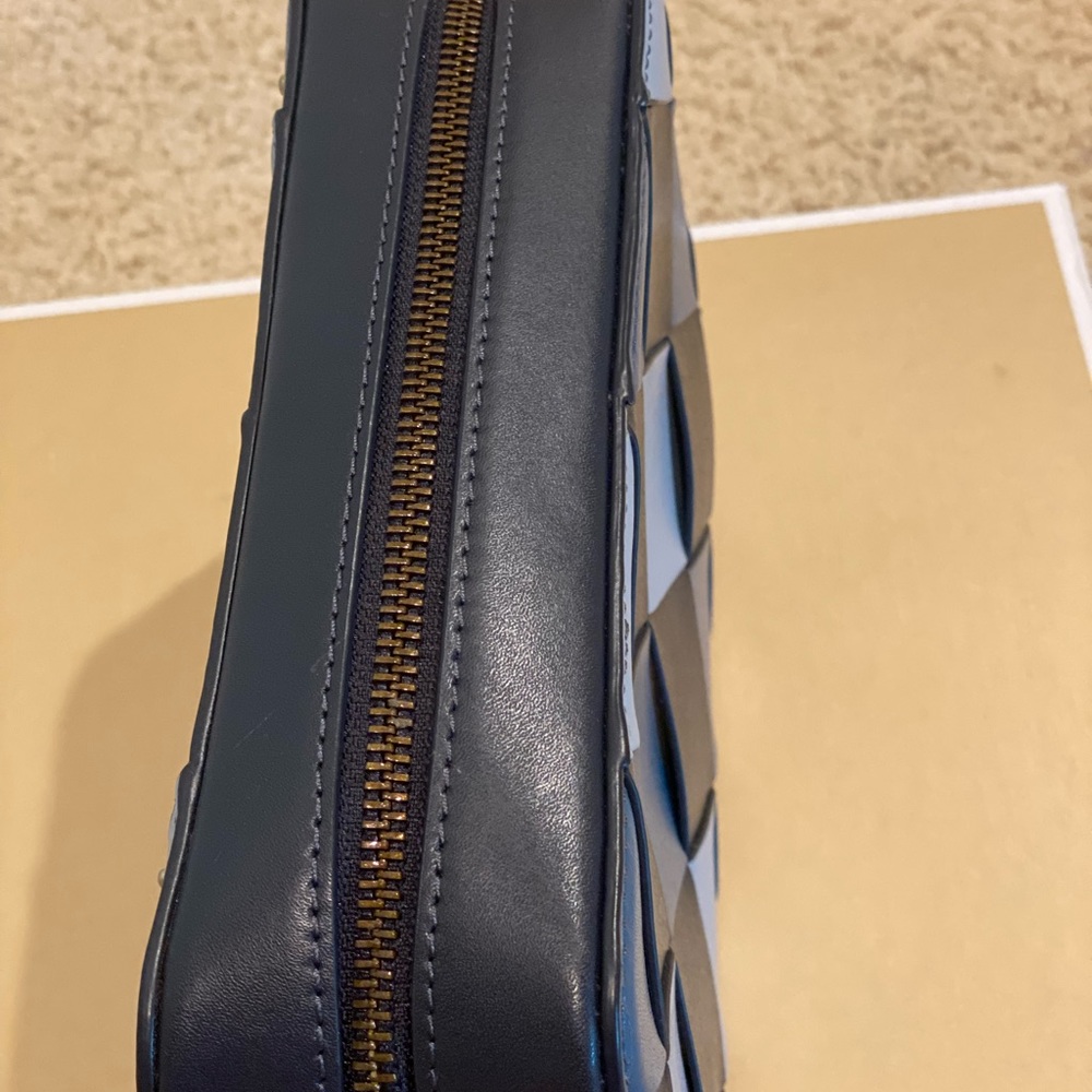 Bag - Picture 4 of 8